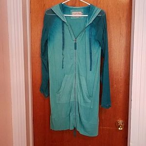 Evy's Tree Pamela dip dye in blue swirl